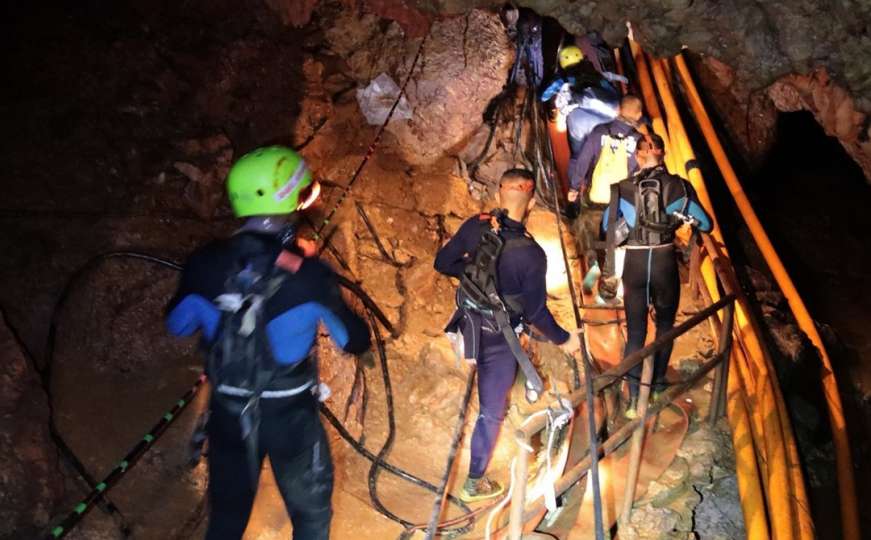 Osam dječaka spašeno iz tajlandske pećine 